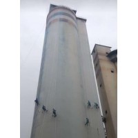 上海閔行中春路蜘蛛人高空外墻清洗作業(yè)