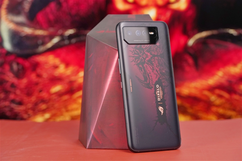 情懷,、性能一次拉滿,！ROG 6暗黑破壞神·不朽典藏限量版評(píng)測(cè)：全套周邊定制