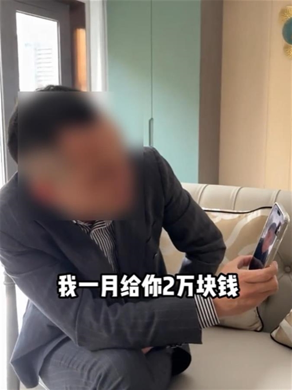 用盆吃10袋泡面男子火了 回應月薪2萬邀約：澆完家里18畝地再說